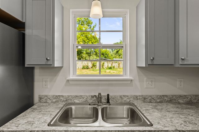 1621 Glover Avenue, Lexington, KY 40504