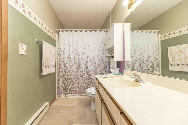 2832 32nd Street S, Moorhead, MN 56560