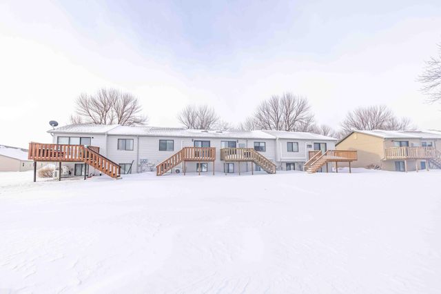 2832 32nd Street S, Moorhead, MN 56560