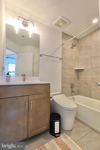 14913 SWAT ST, Rockville, MD 20850