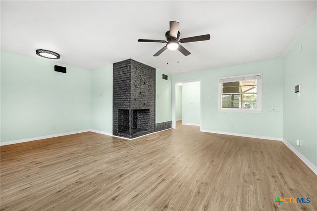 2215 N 9th Street, Temple, TX 76501