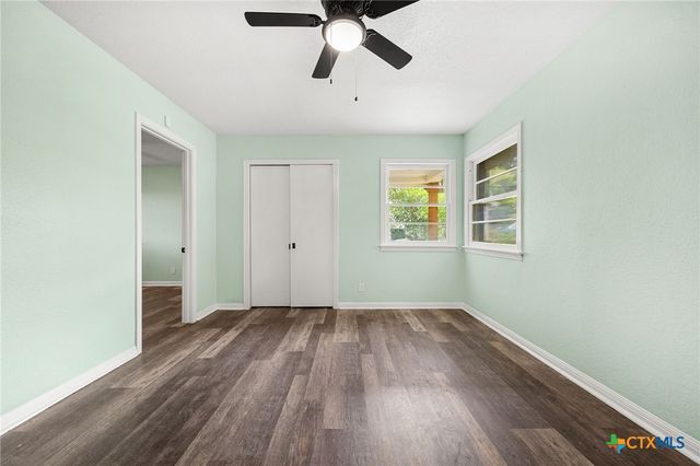2215 N 9th Street, Temple, TX 76501