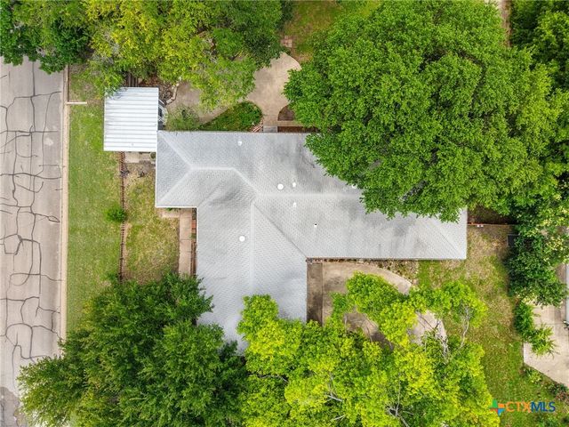 2215 N 9th Street, Temple, TX 76501