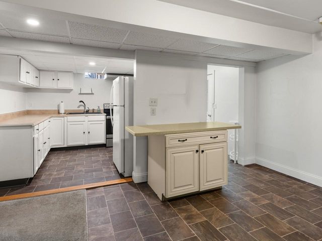 4 Sleepy Hollow Road, Essex, VT 05452