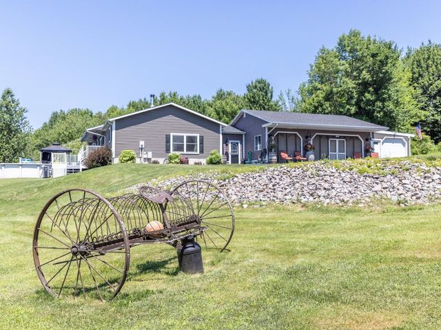 4 Sleepy Hollow Road, Essex, VT 05452
