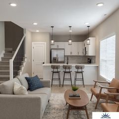 1917 Dahlman Rows Plaza, Omaha, NE 68108