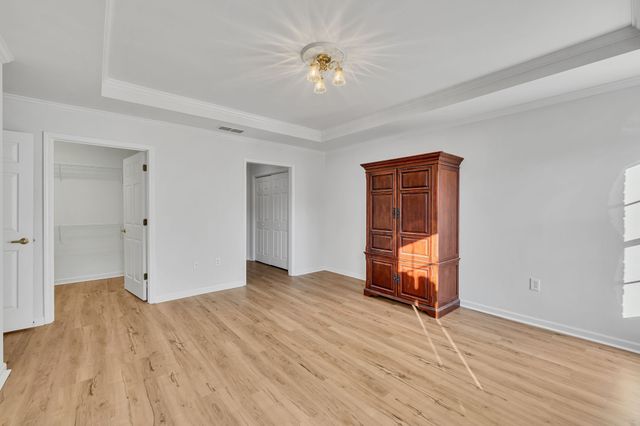 702 Forest Glen Cir, Murfreesboro, TN 37128