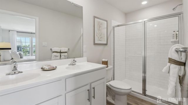 140 Coddington Oval, Sayreville, NJ 08872