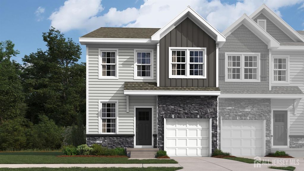 140 Coddington Oval, Sayreville, NJ 08872