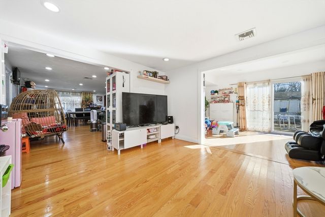 29 Joseph Rd, Braintree, MA 02184