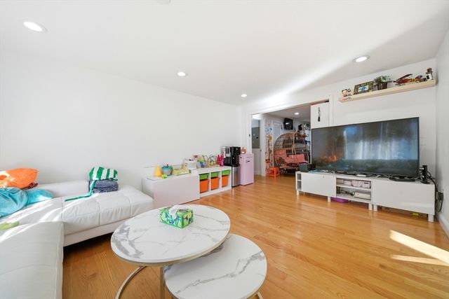 29 Joseph Rd, Braintree, MA 02184