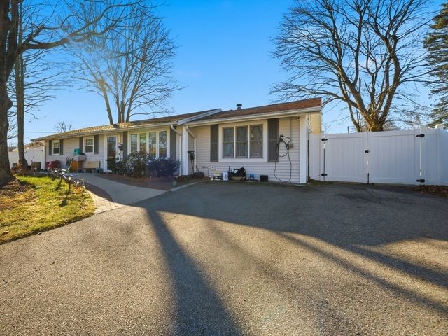 29 Joseph Rd, Braintree, MA 02184