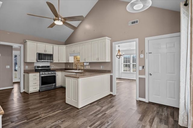 7305 Cox Run Dr, Fairview, TN 37062