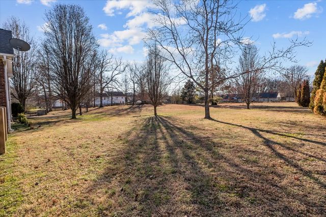 7305 Cox Run Dr, Fairview, TN 37062