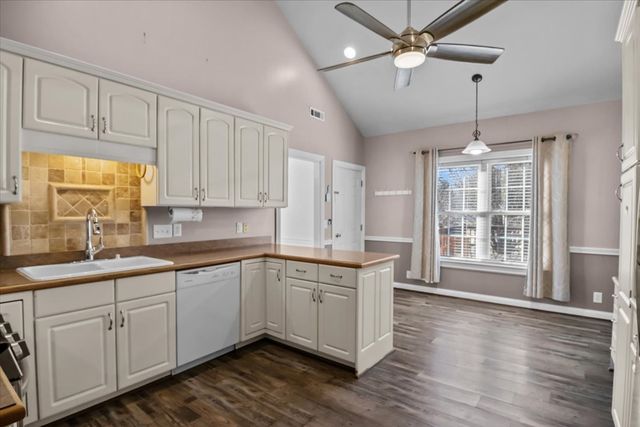 7305 Cox Run Dr, Fairview, TN 37062