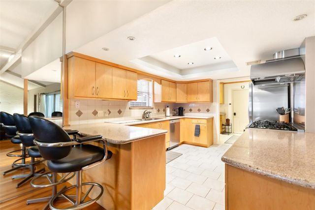 3109 Woodland Court, La Porte, TX 77571