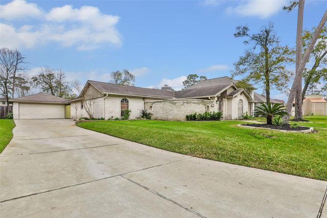 3109 Woodland Court, La Porte, TX 77571