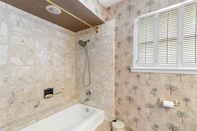 3109 Woodland Court, La Porte, TX 77571