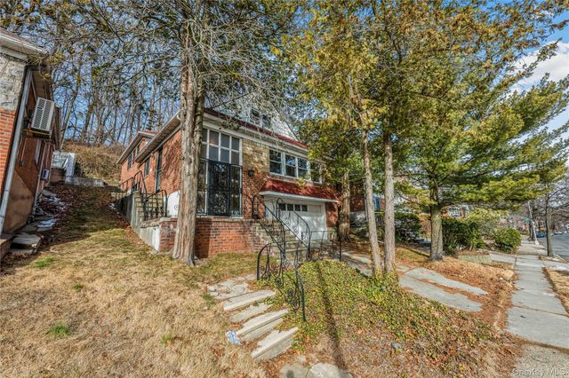 21647 Sawyer Avenue, Queens Village, NY 11427