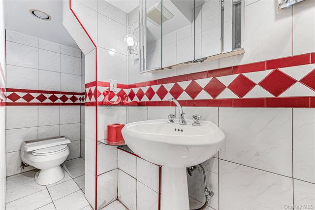 21647 Sawyer Avenue, Queens Village, NY 11427