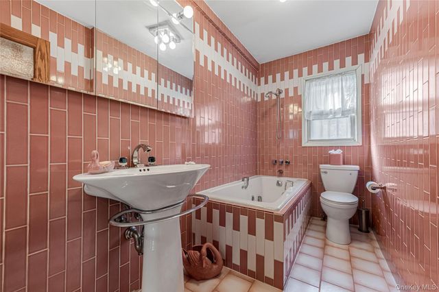 21647 Sawyer Avenue, Queens Village, NY 11427