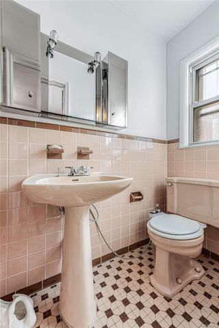 21647 Sawyer Avenue, Queens Village, NY 11427