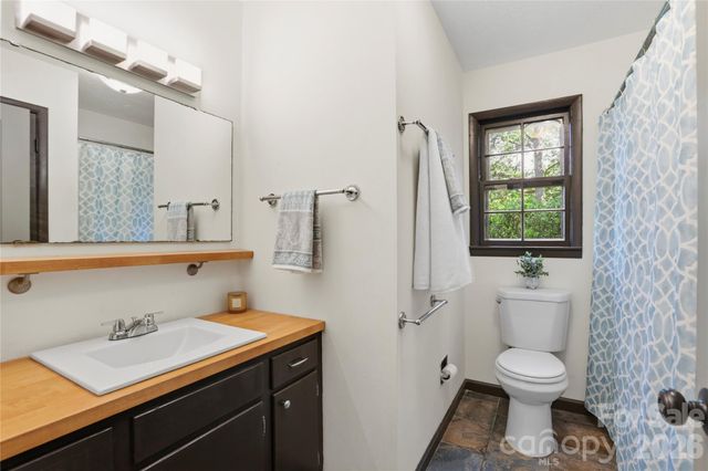 38 Nixon Terrace, Asheville, NC 28805