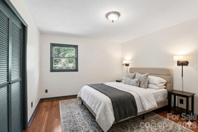 38 Nixon Terrace, Asheville, NC 28805