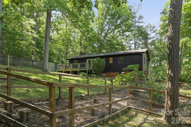 38 Nixon Terrace, Asheville, NC 28805