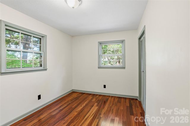 38 Nixon Terrace, Asheville, NC 28805