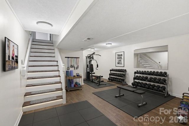 38 Nixon Terrace, Asheville, NC 28805