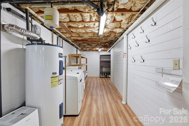 38 Nixon Terrace, Asheville, NC 28805