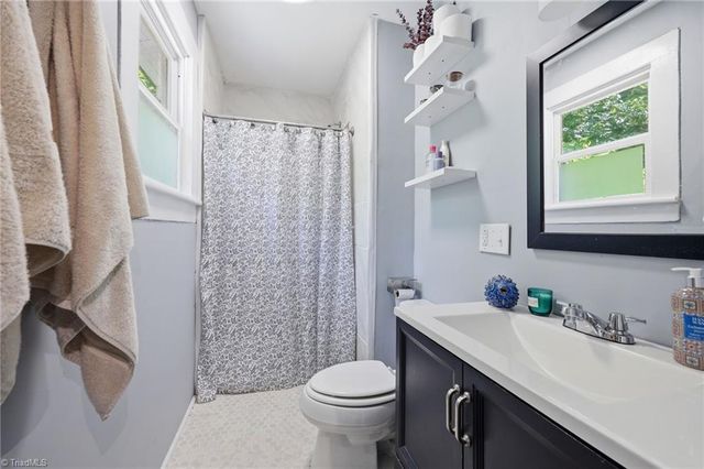 807 E Guilford Street, Thomasville, NC 27360