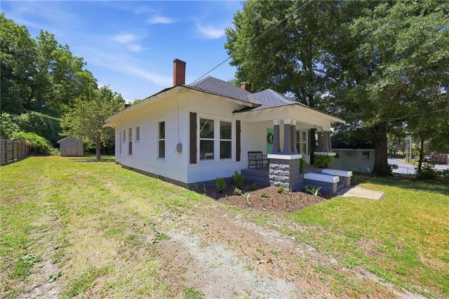 807 E Guilford Street, Thomasville, NC 27360