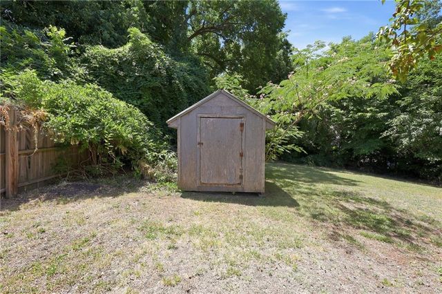 807 E Guilford Street, Thomasville, NC 27360
