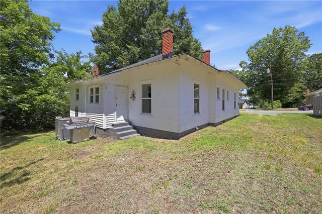 807 E Guilford Street, Thomasville, NC 27360