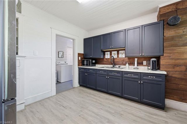 807 E Guilford Street, Thomasville, NC 27360