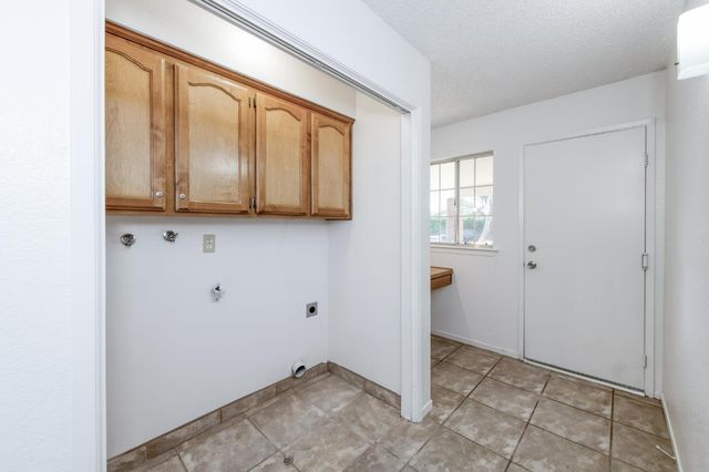 6312 N Delbert Avenue, Fresno, CA 93722