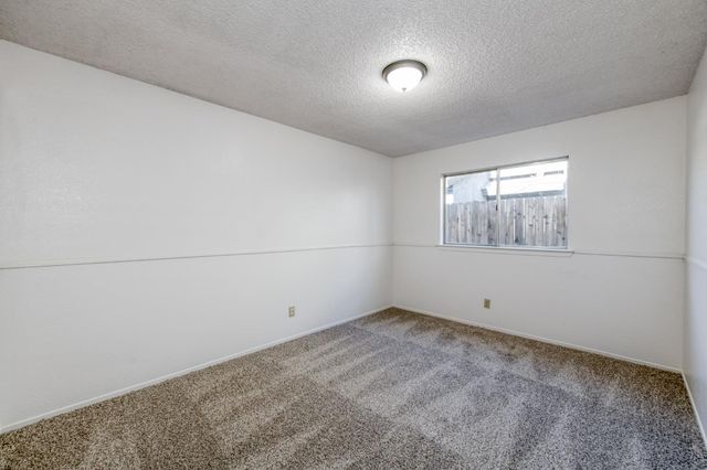 6312 N Delbert Avenue, Fresno, CA 93722