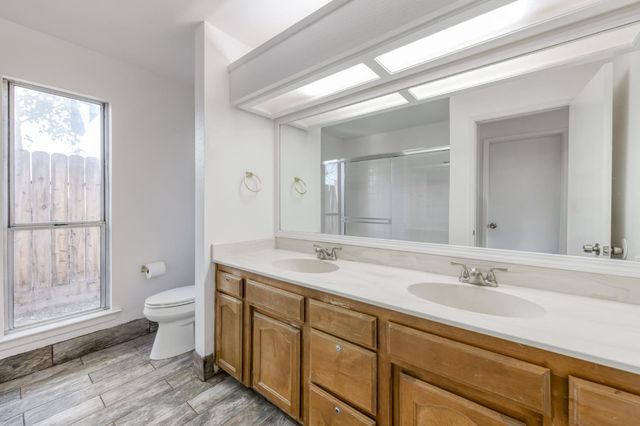 6312 N Delbert Avenue, Fresno, CA 93722