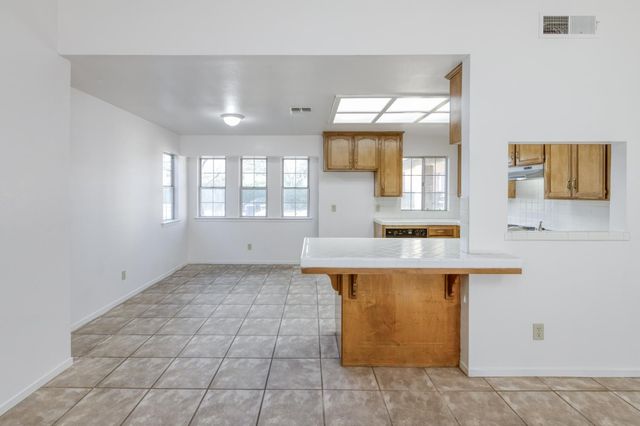 6312 N Delbert Avenue, Fresno, CA 93722