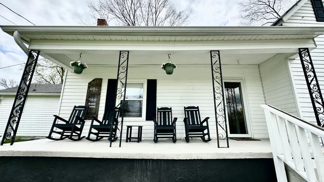 546 W Old Alexandria Rd, Watertown, TN 37184