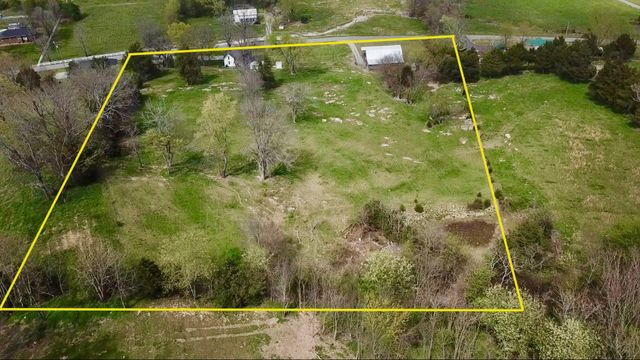 546 W Old Alexandria Rd, Watertown, TN 37184