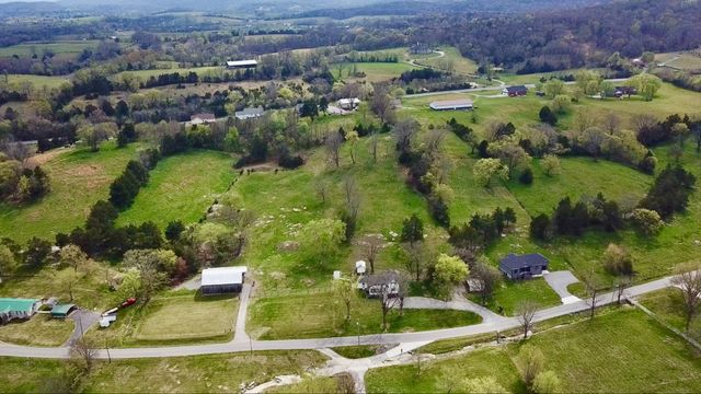 546 W Old Alexandria Rd, Watertown, TN 37184