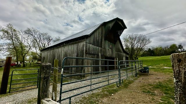 546 W Old Alexandria Rd, Watertown, TN 37184