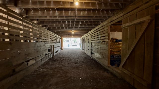 546 W Old Alexandria Rd, Watertown, TN 37184