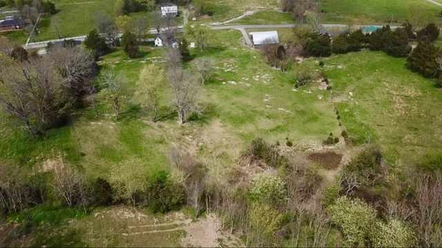 546 W Old Alexandria Rd, Watertown, TN 37184