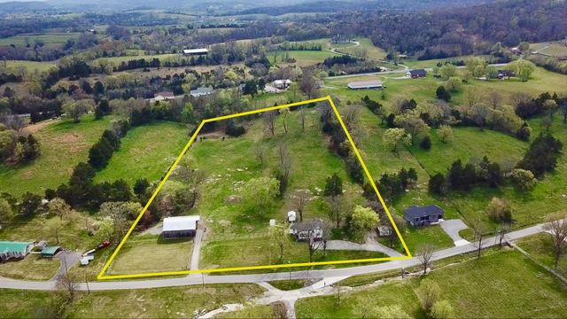 546 W Old Alexandria Rd, Watertown, TN 37184