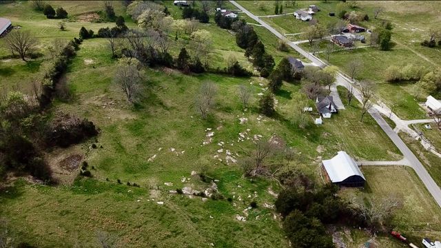 546 W Old Alexandria Rd, Watertown, TN 37184