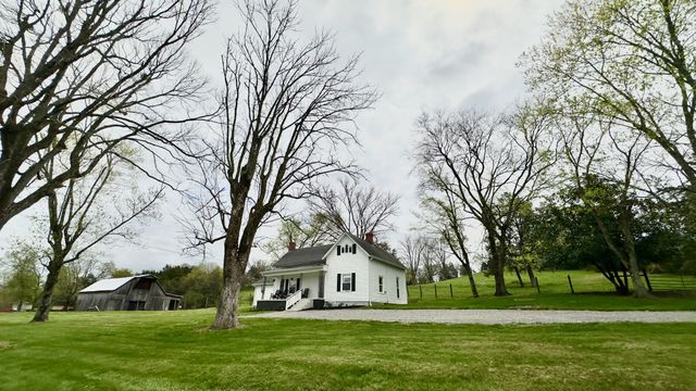 546 W Old Alexandria Rd, Watertown, TN 37184